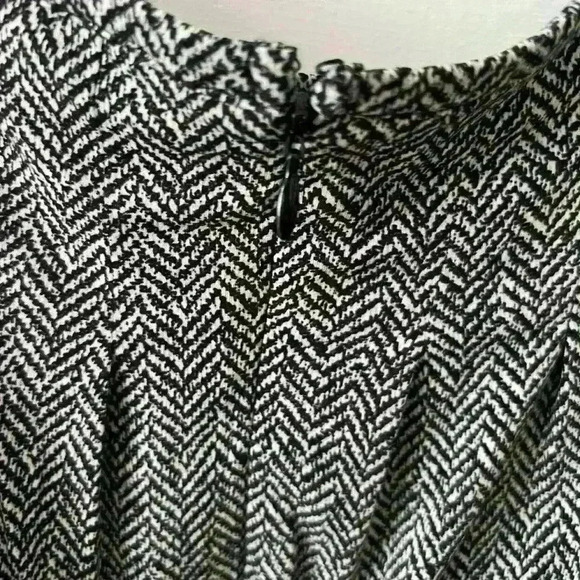 Michael Kors chevron print dress, size xs. - Picture 5 of 5